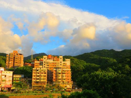 Bed & Breakfast Ez Stay Juifen(Ruifang Station)