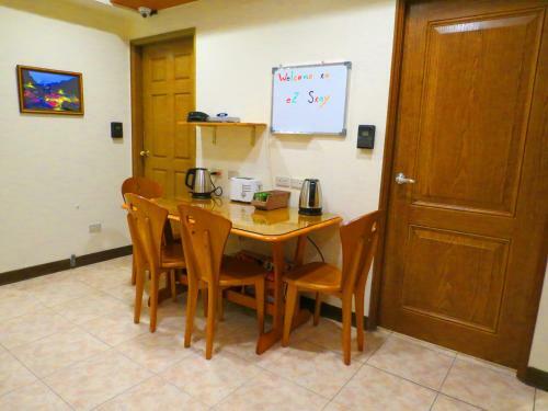 Bed & Breakfast Ez Stay Juifen(Ruifang Station)