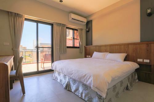Sharp B&B