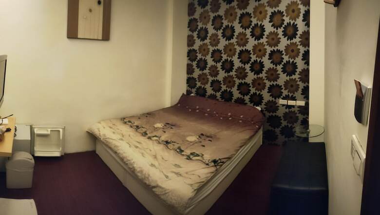 Hostal Come And Play Guesthouse