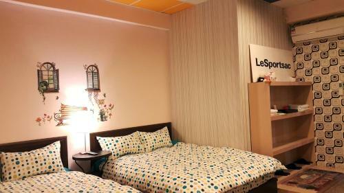 Luodong Night Market Yizhan