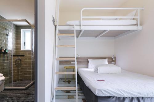 Posada Mini Hotels (Taichung Train Station)