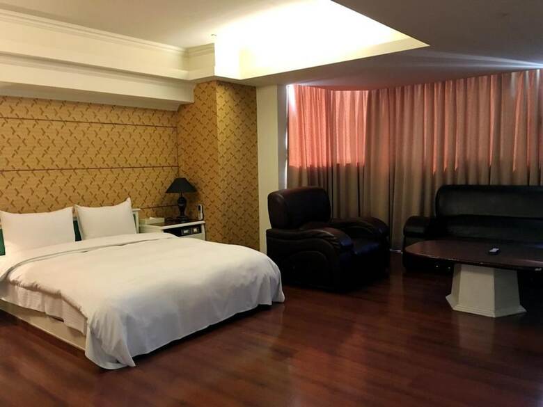 Posada Jung-zaw Bussiness Hotel