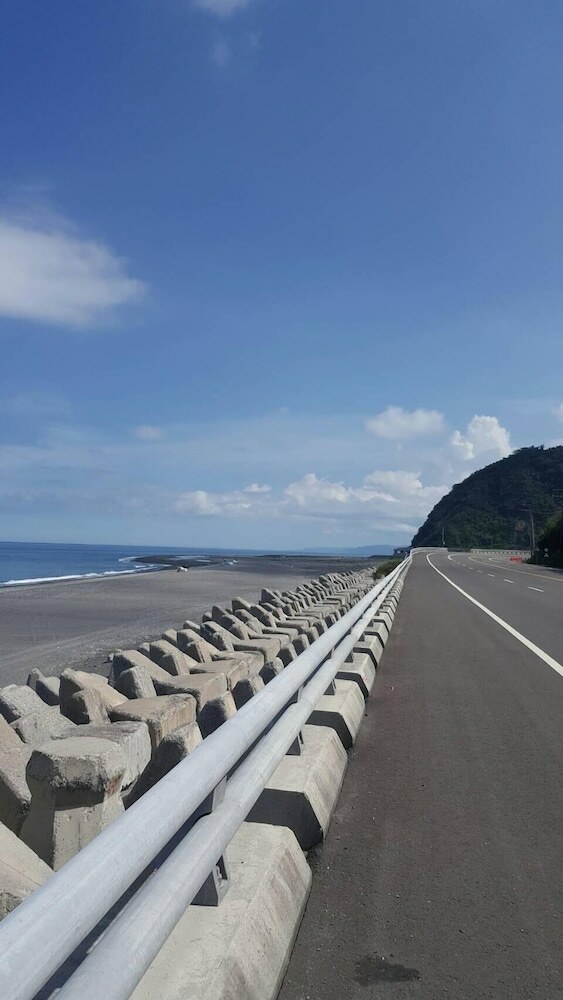 Hotel Taitung Hyaline Sea B&B