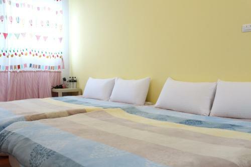 Happy Together Guesthouse