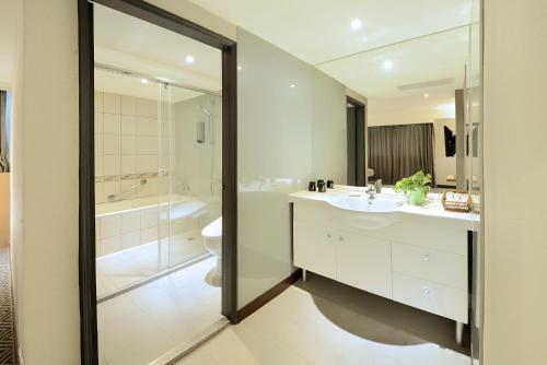 Green Garden Apartments-a