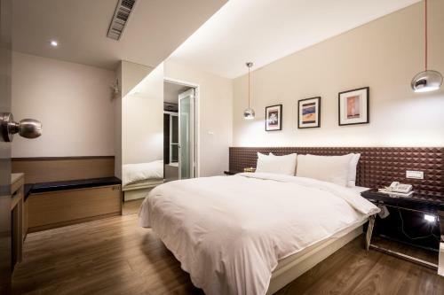 Royal Garden Hotel