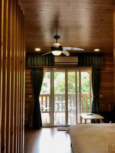 Cabin Of Sun Moon Lake