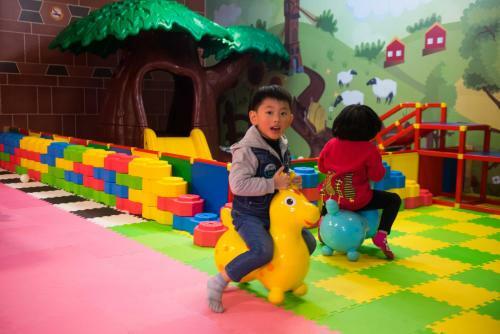 Eastern Hotel & Resorts Yangmei