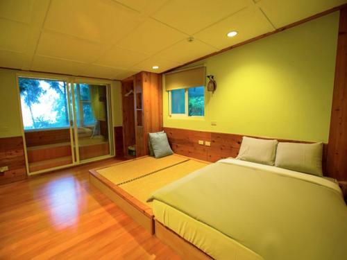 5 Km Villa