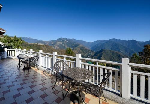 Aurora Villa