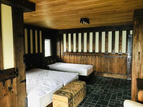 Black Forest Manor