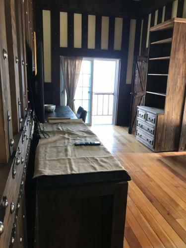 Black Forest Manor