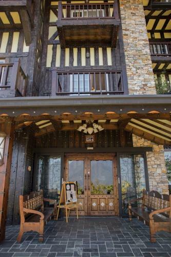 Black Forest Manor