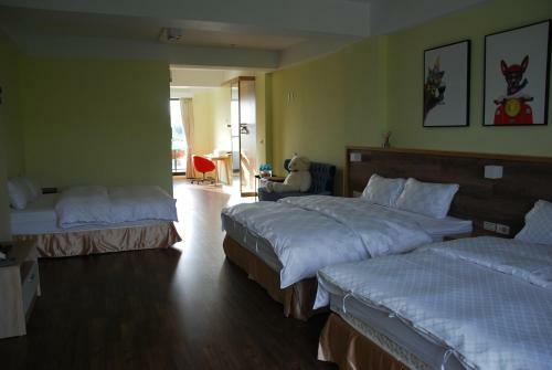 Yujing Warm Breezewarm X Sunny Sky Homestay