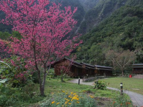 Lodge Taroko Village Hotel