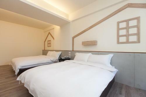 Hostal 17th Summer