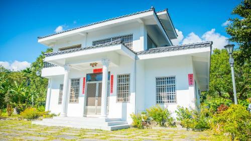 Pine Garden Family Villa