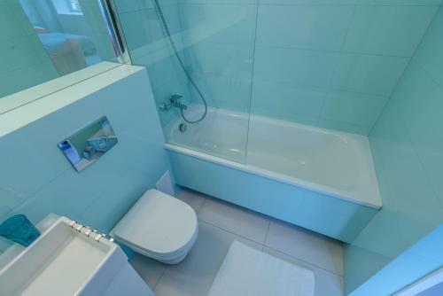 Hostal Stockholm Studios Guest House