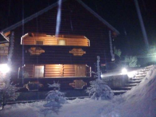 Derevjanyj Cottage