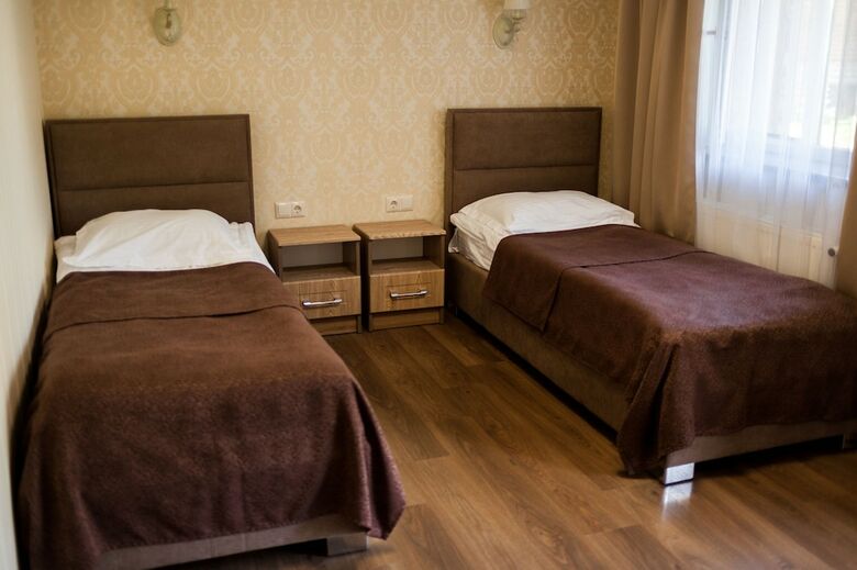 Hotel Charivne Ozero