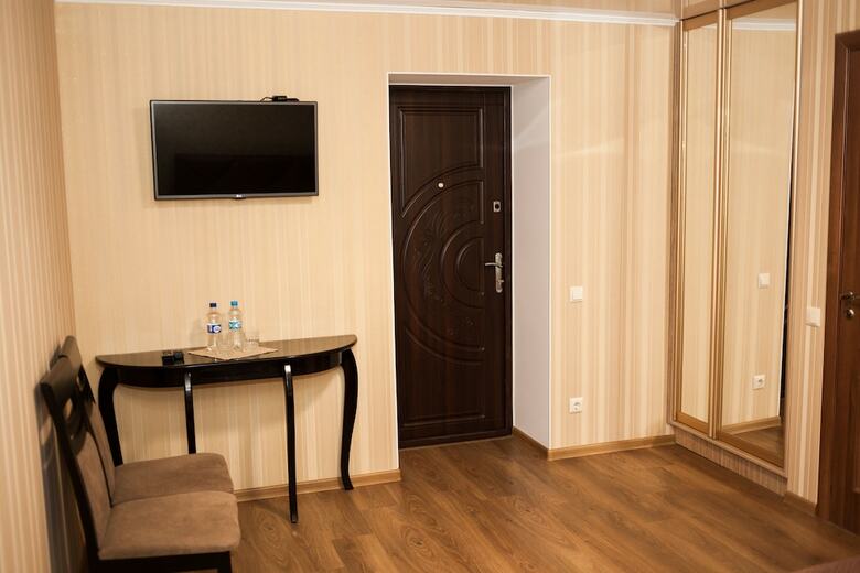 Hotel Charivne Ozero