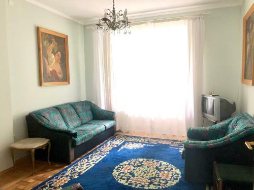Apartment On Yevhena Konovaltsia