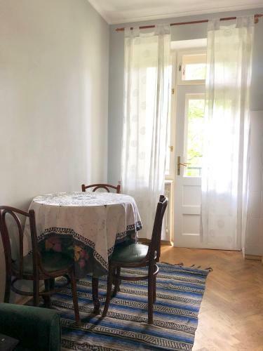 Apartment On Yevhena Konovaltsia