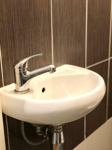 Apartment On Yevhena Konovaltsia