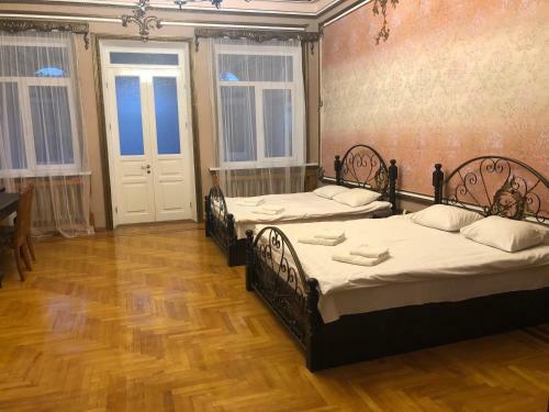 Hotel Fortetsya Malehiv