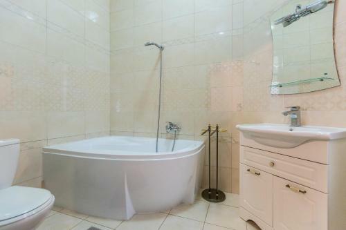3 Rooms Apartments In The City Centr
