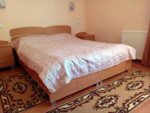 Hostal Sadiba "lisova Pisnia"