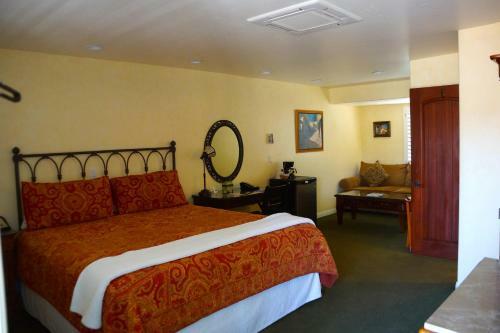 Hotel Castillo Inn At The Beach