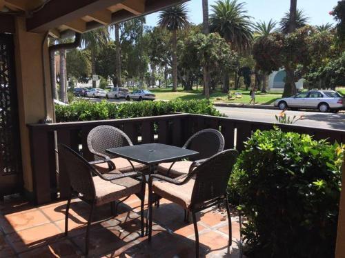 Hotel Castillo Inn At The Beach