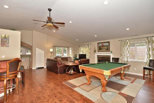 839 Paloma Avenue Home