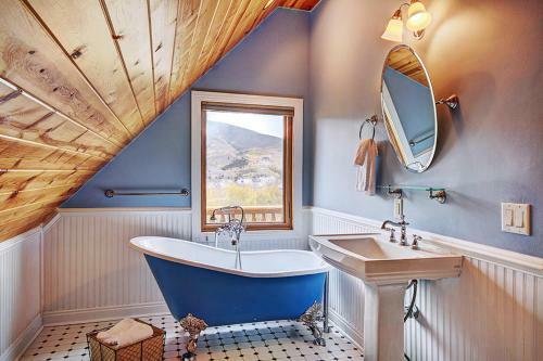 Woodland Lodge At Ruby Ranch Home