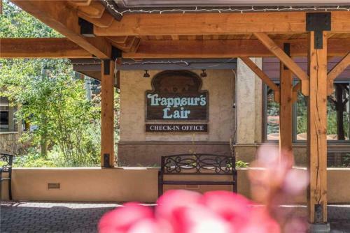 2103 Timberline Lodge, Trappeur's Crossing