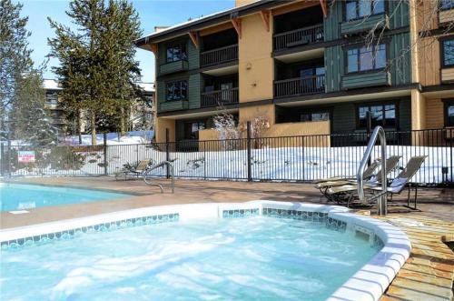 Phoenix At Steamboat - P218