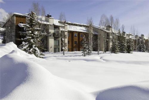Rockies Condominiums - R2301