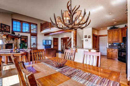 Eagleridge Townhomes 1455