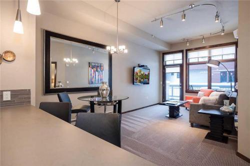 Howelsen Place - H209a