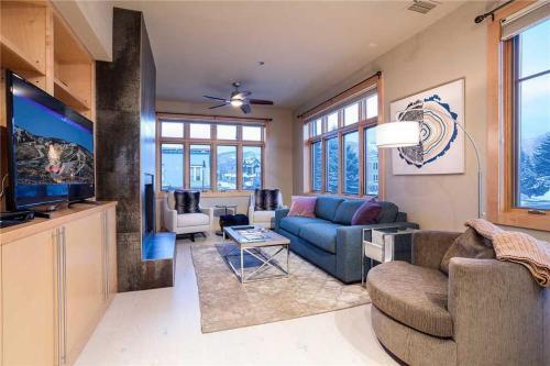 Alpenglow Condominiums - Alp2c
