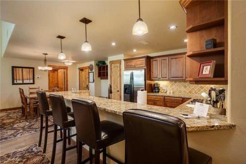 5307 Emerald Lodge, Trappeur's Crossing