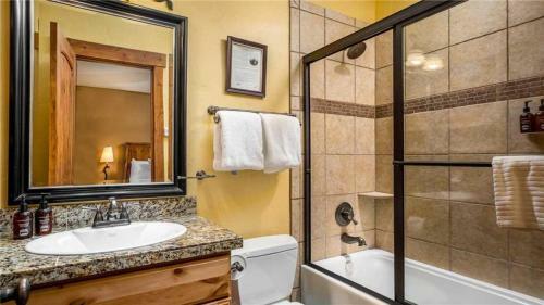 Brown Bear Chalet - 4br Luxury Mountain Home