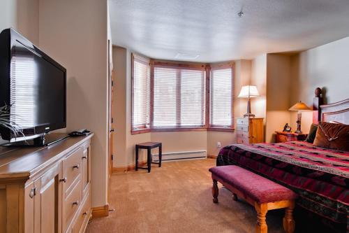 Torian Plum Creekside 417