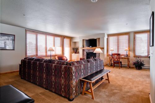 Torian Plum Creekside 417