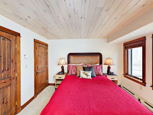 Apartamento 1800 Burgess Creek Rd 103 Condo