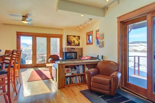 Upscale Majestic Valley Townhome