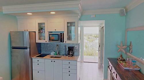 Hotel Island Inn Beach Resort