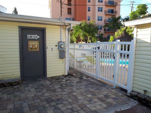 Villa The Cottages At Madeira Beach